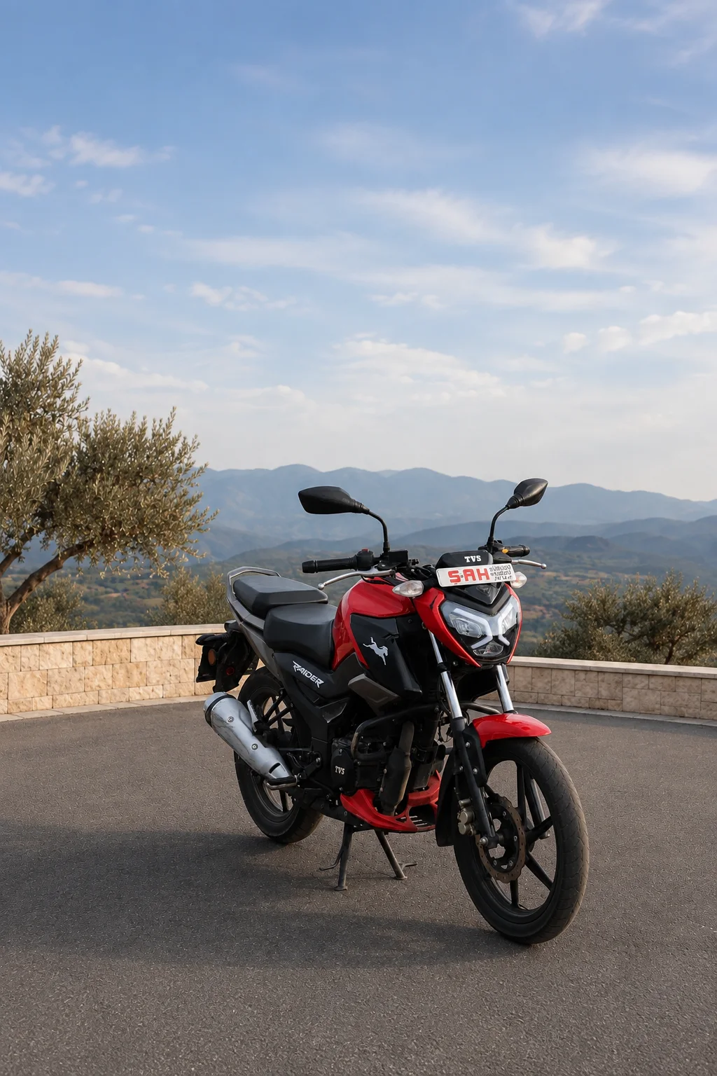 Şah Sürücü Kursu TVS motosiklet eğitim aracı yandan görünüm